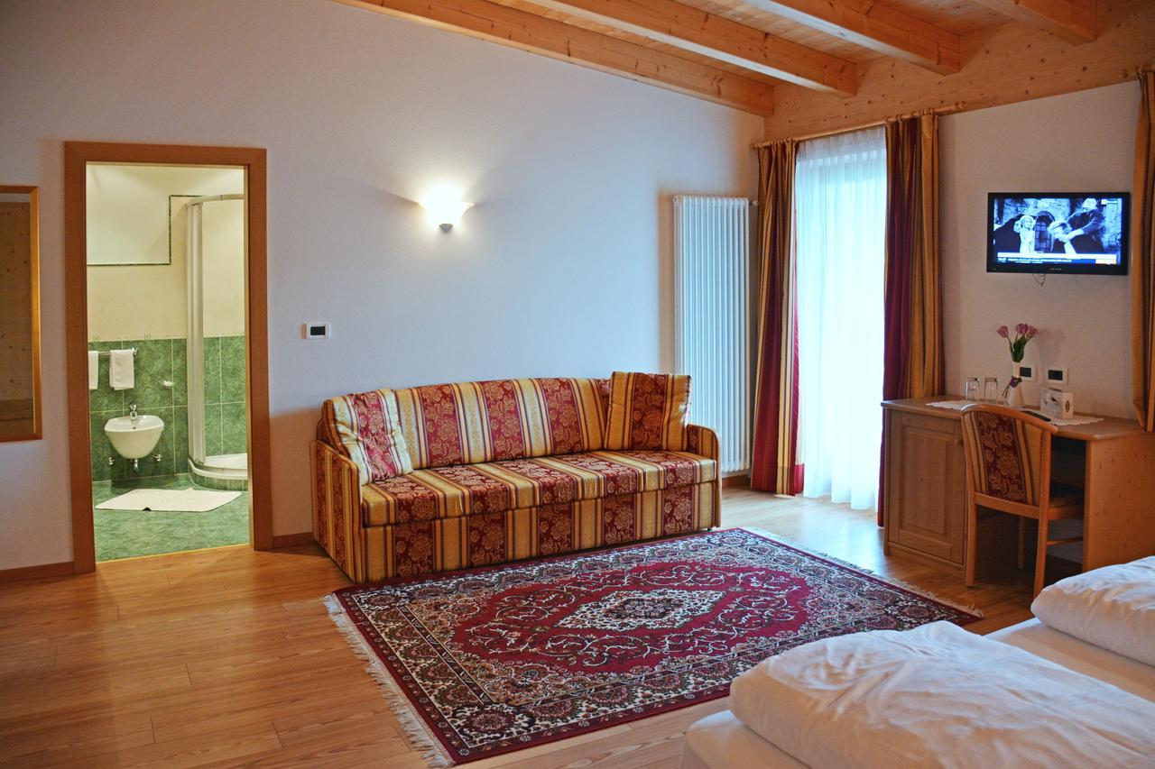 Hotel Resa Blancia San Vigilio Di Marebbe Exterior foto